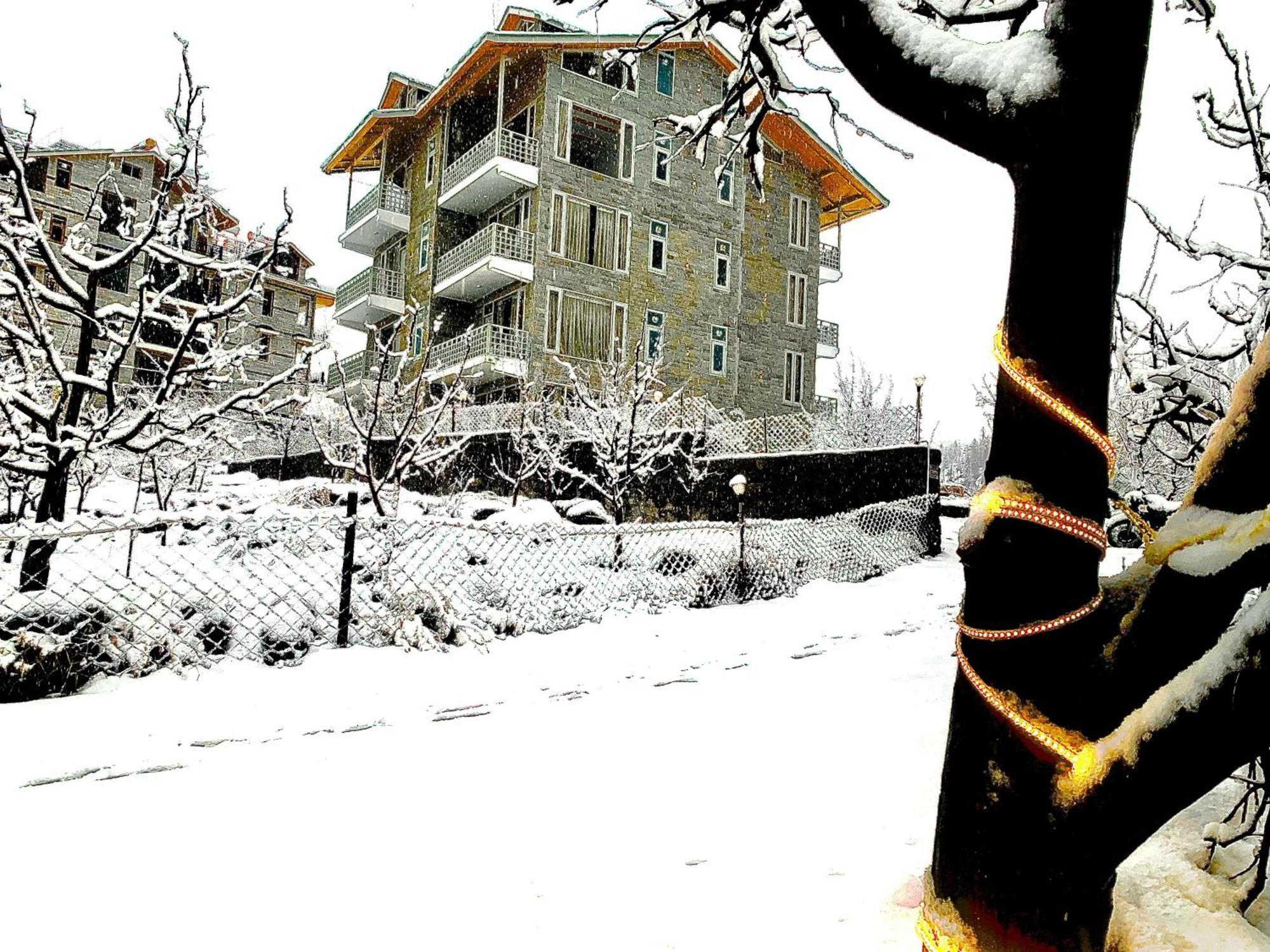 La Aero Resort Home In Snow Mountains Manāli エクステリア 写真